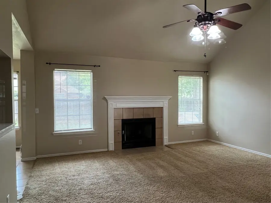 11704 S Gum Avenue, Jenks, OK 74037 - #3