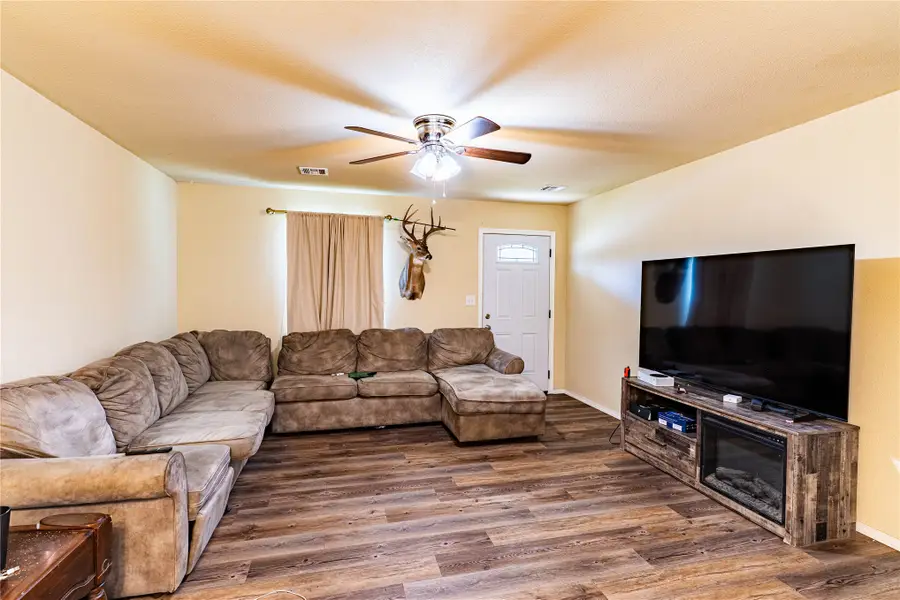 217 S Oak Street, Bristow, OK 74010 - #2
