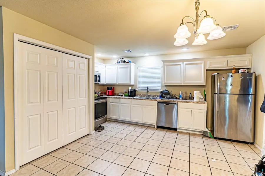 217 S Oak Street, Bristow, OK 74010 - #3