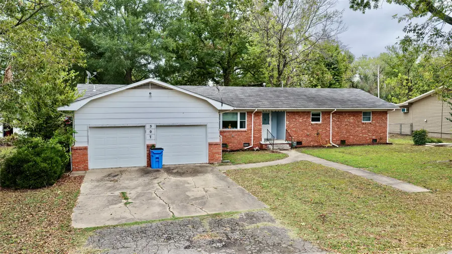 507 NW 2nd Street, Checotah, OK 74426 - #2