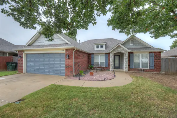 9702 N 99th East Avenue, Owasso, OK 74055