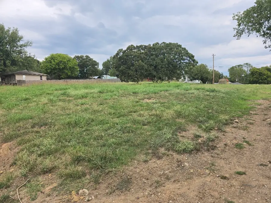 1001 W Delaware Street, Cleveland, OK 74020 - #2