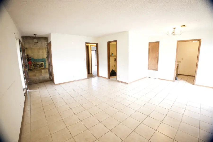 6004 S Newport Avenue #A6, Tulsa, OK 74105 - #3