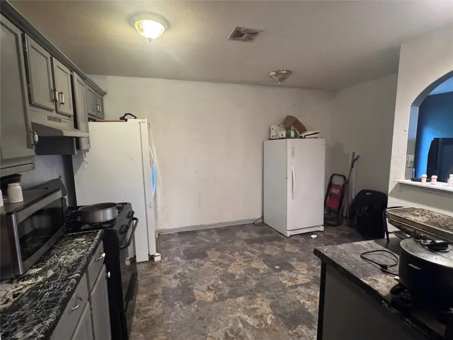 522 S Bristow Avenue, Coweta, OK 74429 - #3