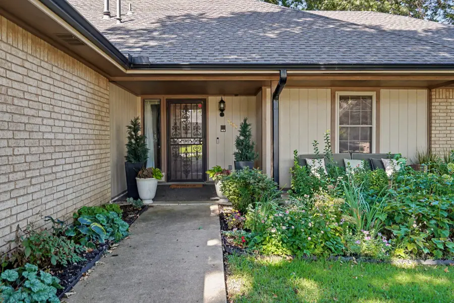 8008 S Lakewood Avenue, Tulsa, OK 74136 - #3