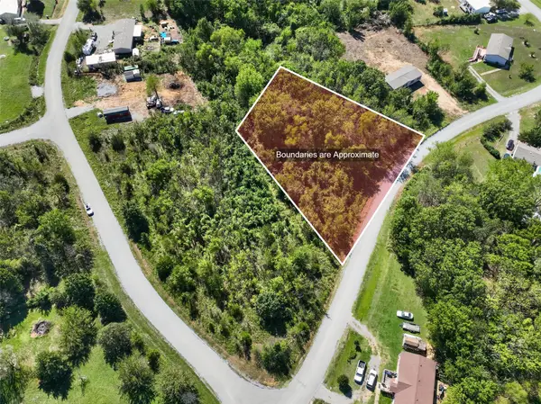Sun Prairie Street, Pryor, OK 74361