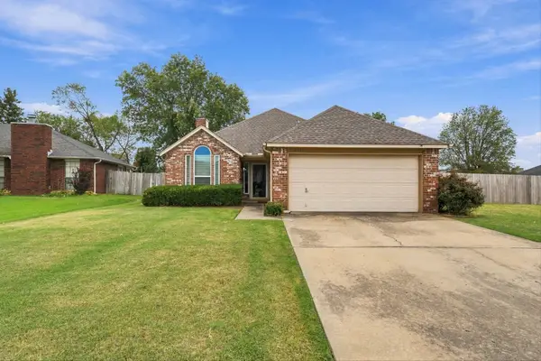 12504 E 82nd Place, Owasso, OK 74055