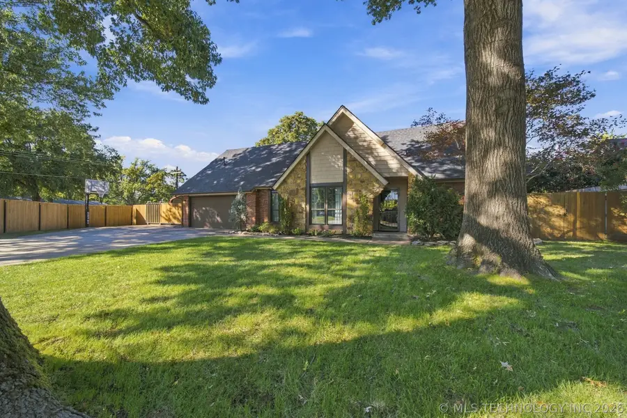 9705 E 114th Street S, Bixby, OK 74008 - #3