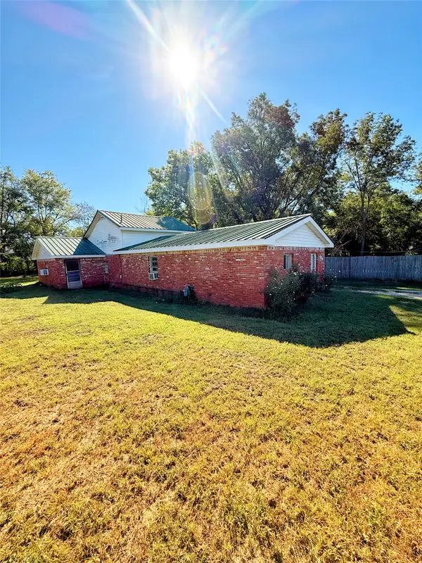 408 S Oliphant, Holdenville, OK 74848