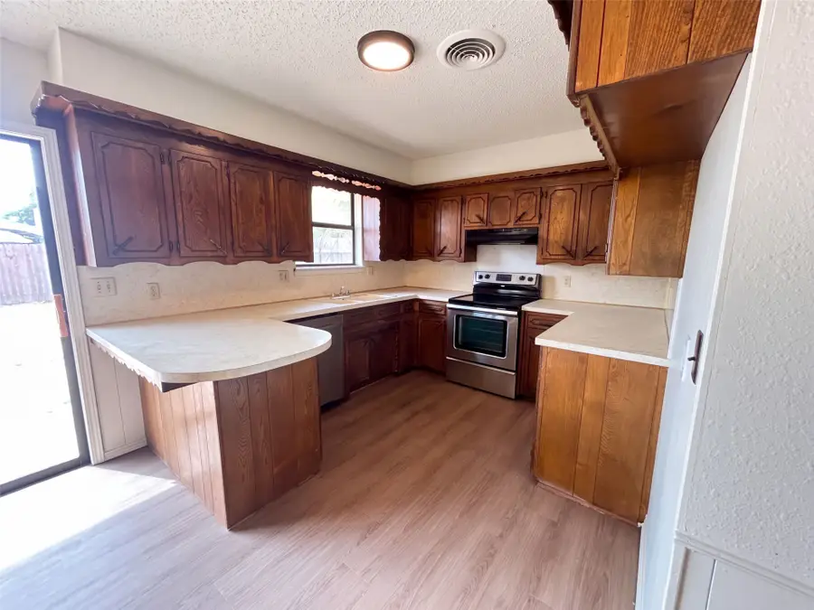 3206 Lansbrook Court, Duncan, OK 73533 - #2