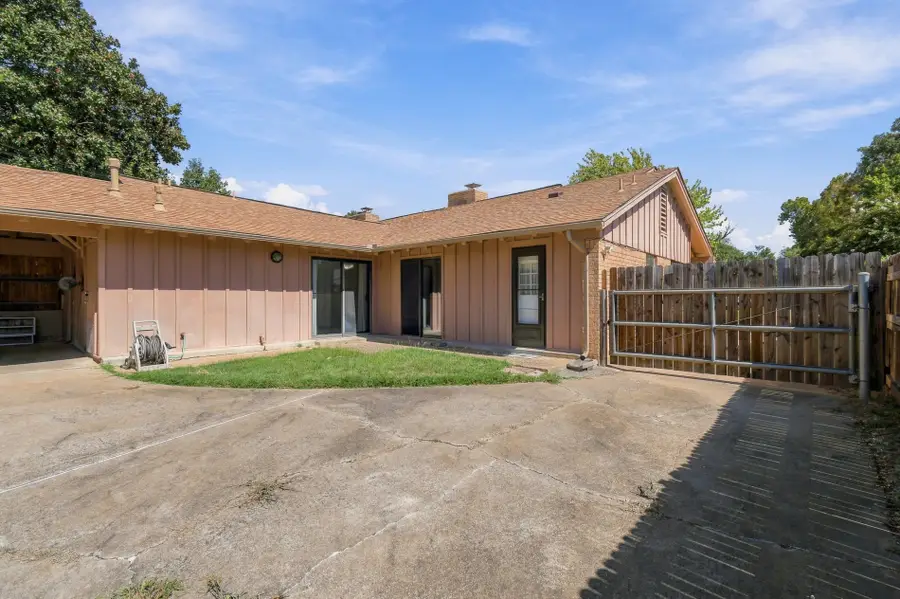 4904 S Knoxville Place, Tulsa, OK 74135 - #2