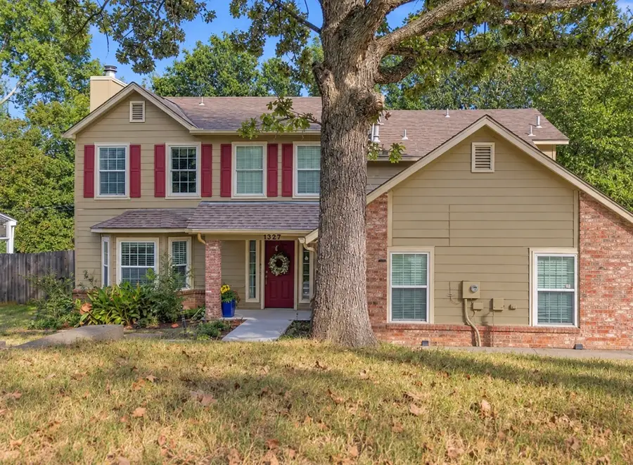3323 S 72nd West Avenue, Tulsa, OK 74107 - #2