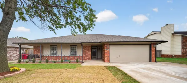 8232 N 127th Avenue E, Owasso, OK 74055