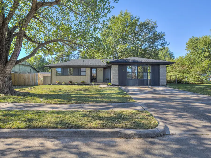 609 E Main Street, Collinsville, OK 74021 - #3