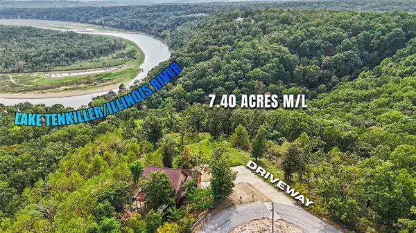 23913 S Deller Drive, Park Hill, OK 74451