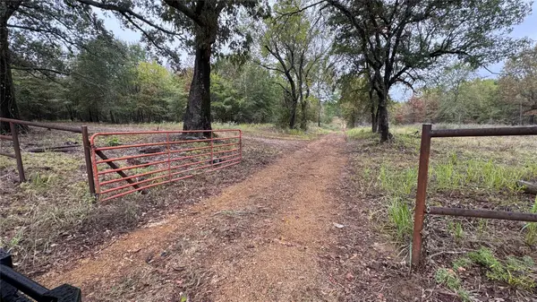4210 Road, Hugo, OK 74743