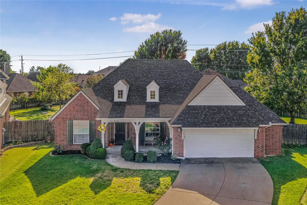 915 W Indianapolis Place, Broken Arrow, OK 74012 - #1