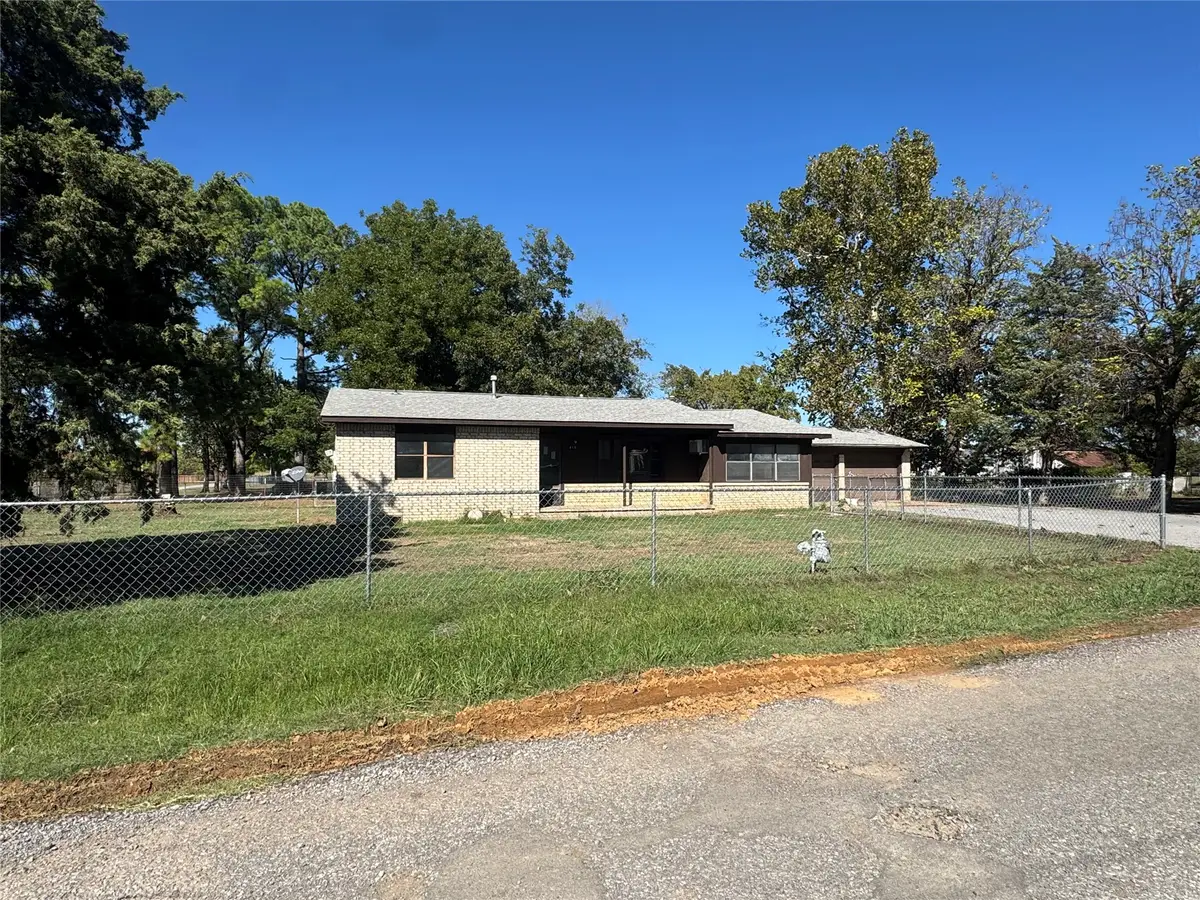 815 W Emberton, Hartshorne, OK 74547 - #1