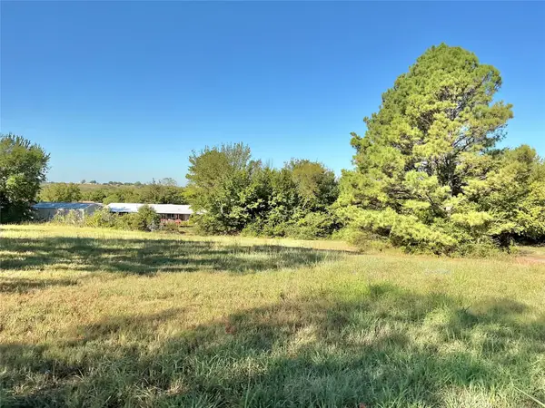 120 NW Gaye Street, Kingston, OK 73439