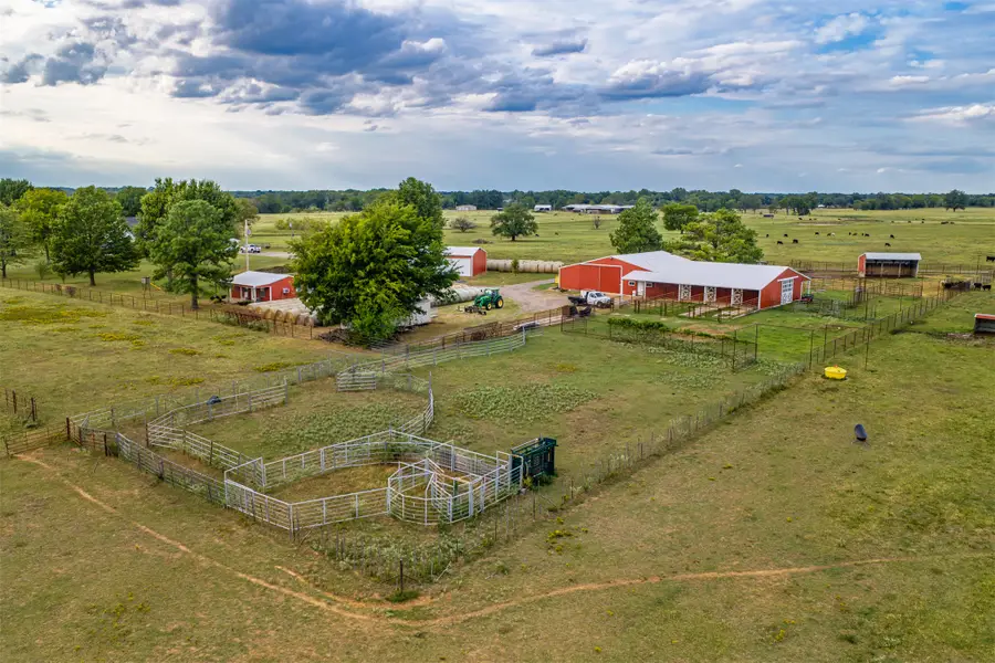 815 W 90th Street, Wagoner, OK 74467 - #3