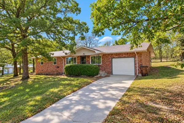 121 Gilbert Drive, Eufaula, OK 74432