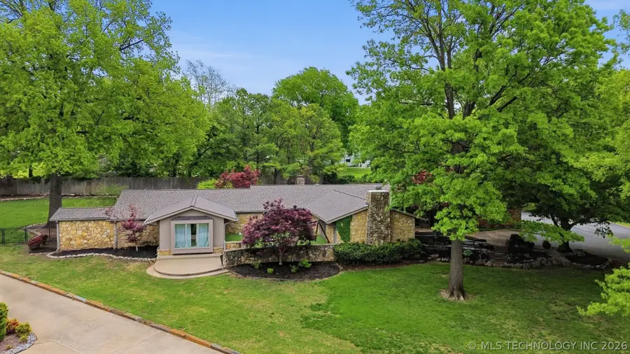 2499 E 49th Street, Tulsa, OK 74105 - #2