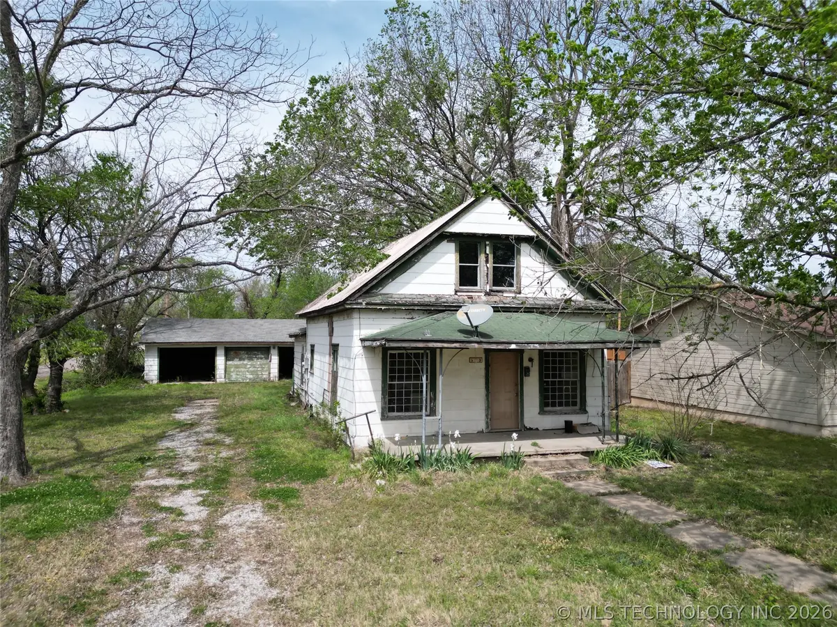 523 S Broadway, Holdenville, OK 74848 - #1