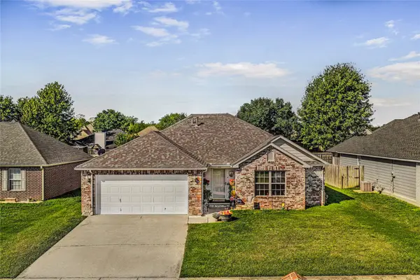 1119 S Spinnaker Drive, Oologah, OK 74053