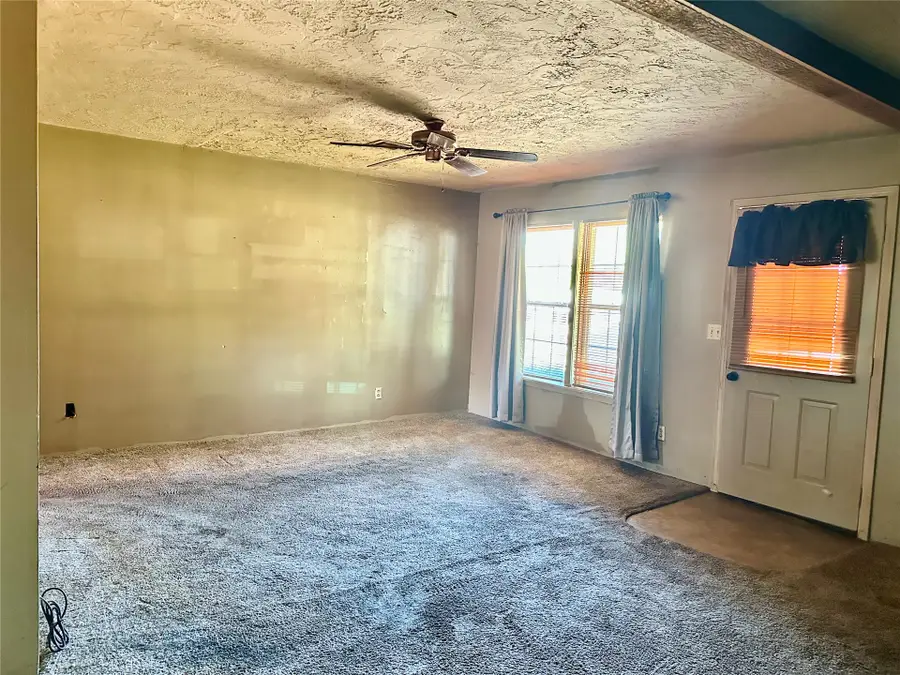 703 E Wynnewood Avenue, Sulphur, OK 73086 - #3