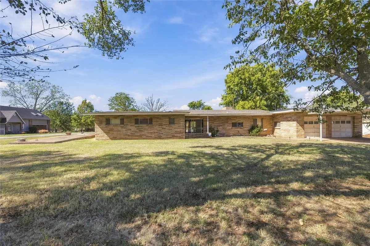1402 N 157th East Avenue, Tulsa, OK 74116 - #1