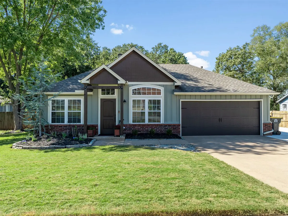 15970 S 294th East Avenue, Coweta, OK 74429 - #1