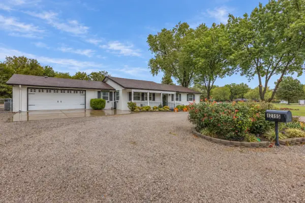 12155 Oaklawn Place, Claremore, OK 74017