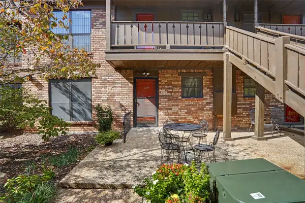 3 Woodward Boulevard #104, Tulsa, OK 74114