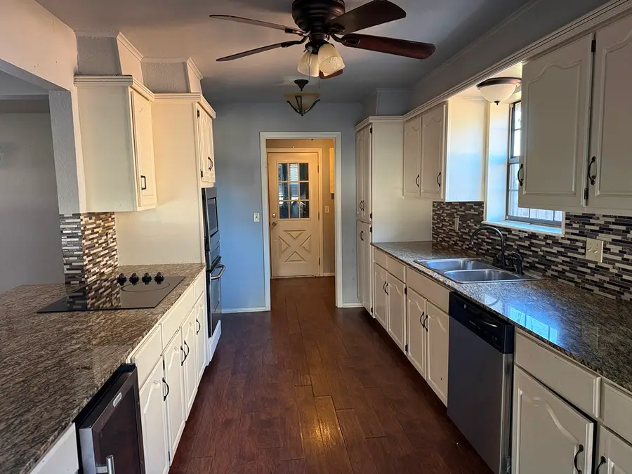2204 W Memphis Place, Broken Arrow, OK 74012 - #3