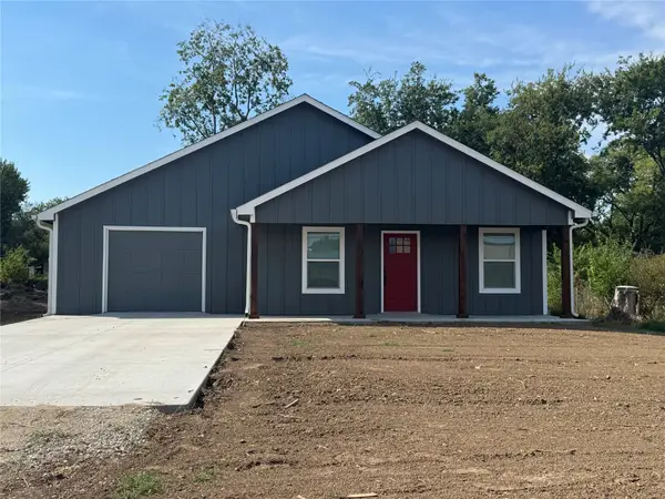 511 W Harrison, Chouteau, OK 74337