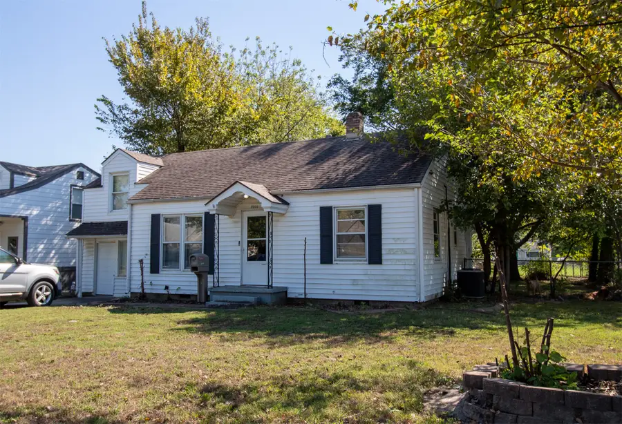2201 Fredonia Street, Muskogee, OK 74403 - #2