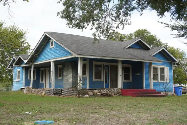 208 NW 5th Street, Checotah, OK 74426