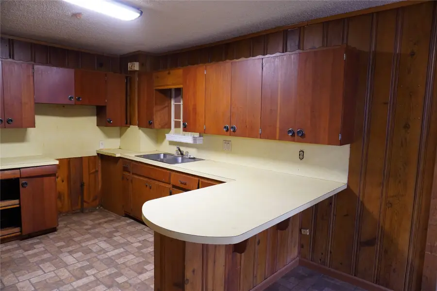 208 NW 5th Street, Checotah, OK 74426 - #3