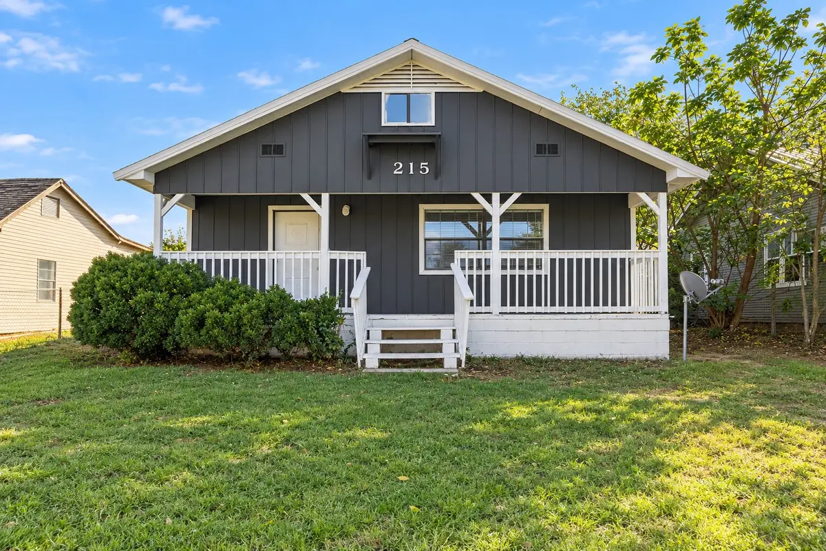 215 N Industrial Avenue, Sand Springs, OK 74063 - #1