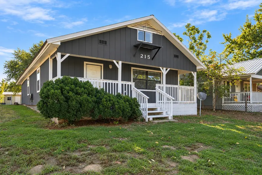 215 N Industrial Avenue, Sand Springs, OK 74063 - #2