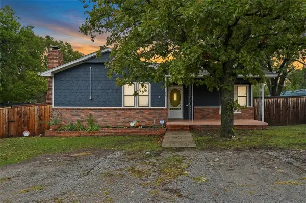 212 S Locust Street, Locust Grove, OK 74352