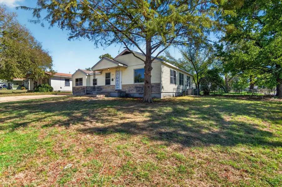 1450 S Elm Avenue, Bartlesville, OK 74003 - #3
