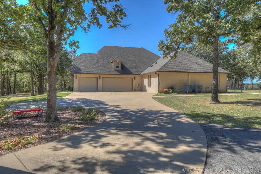3704 Cliff Drive, Sand Springs, OK 74063 - #3