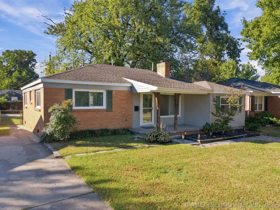 1552 E 49th Place, Tulsa, OK 74105 - #2