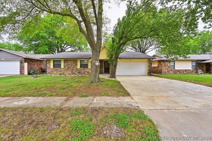1666 S Pecan Avenue, Broken Arrow, OK 74011 - #3