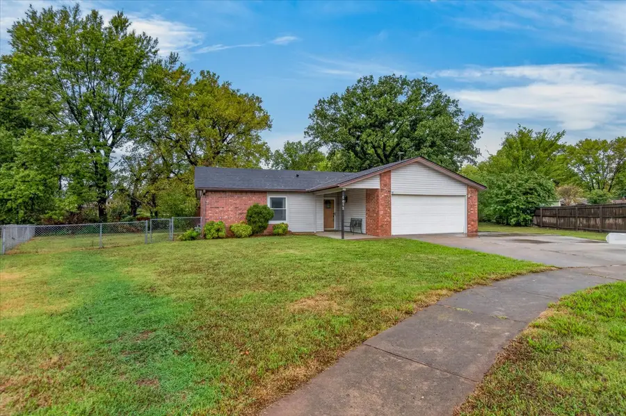 5612 East Place, Bartlesville, OK 74006 - #2