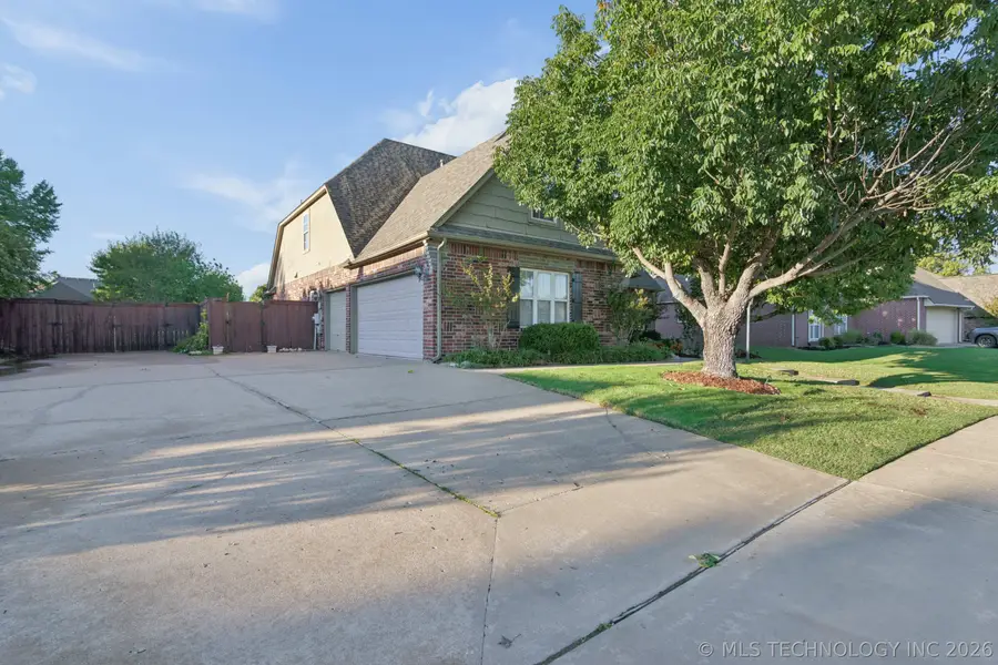 13911 E 89th Street, Owasso, OK 74055 - #3