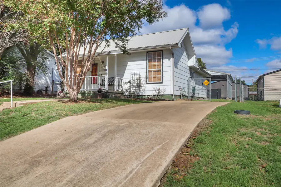 424 Rock Avenue, Eufaula, OK 74432 - #3