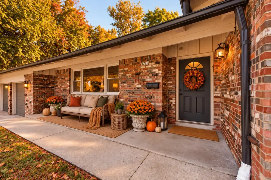 1725 S Darlington Avenue, Tulsa, OK 74112 - #2