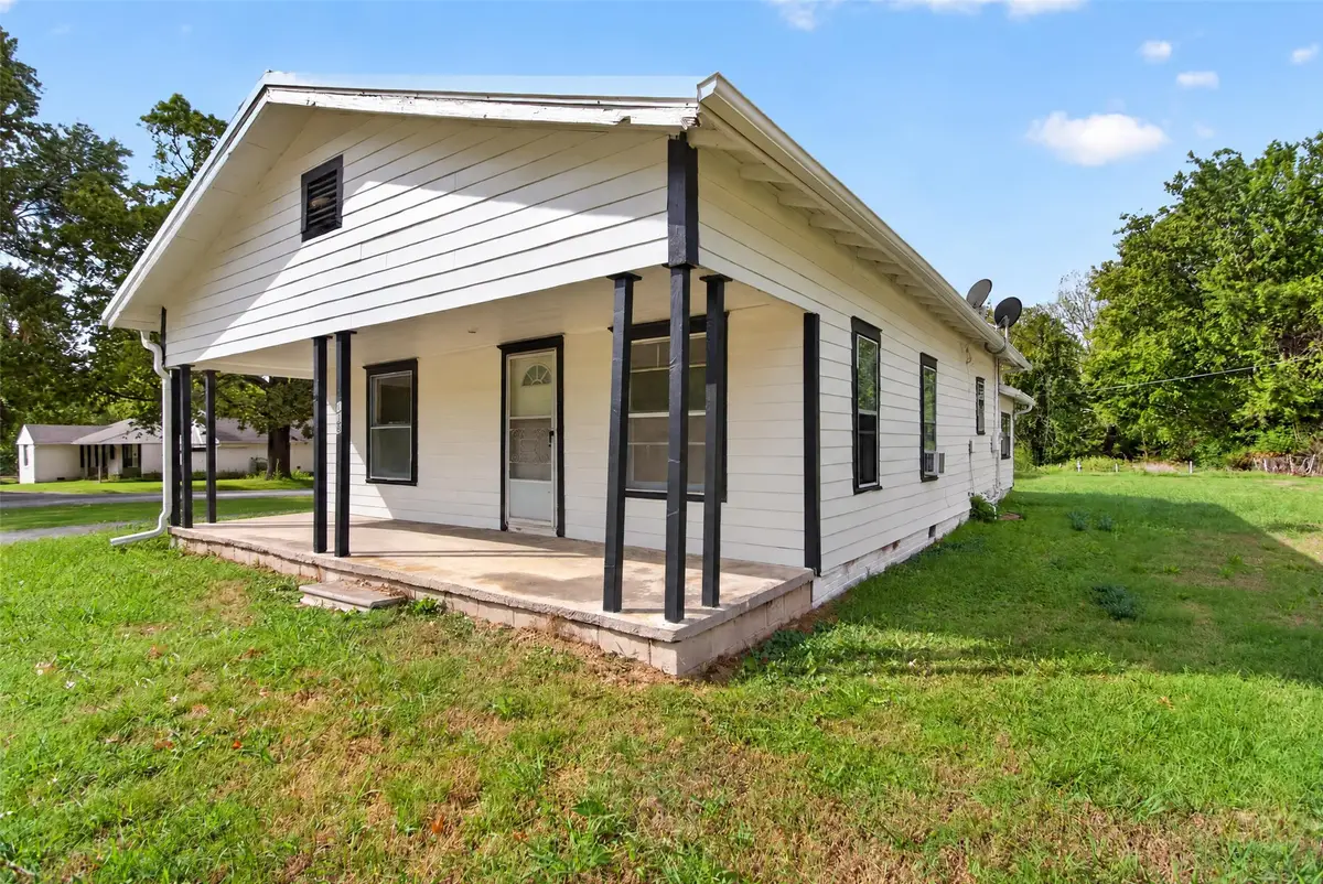 116 S Elliott Street, Pryor, OK 74361 - #1